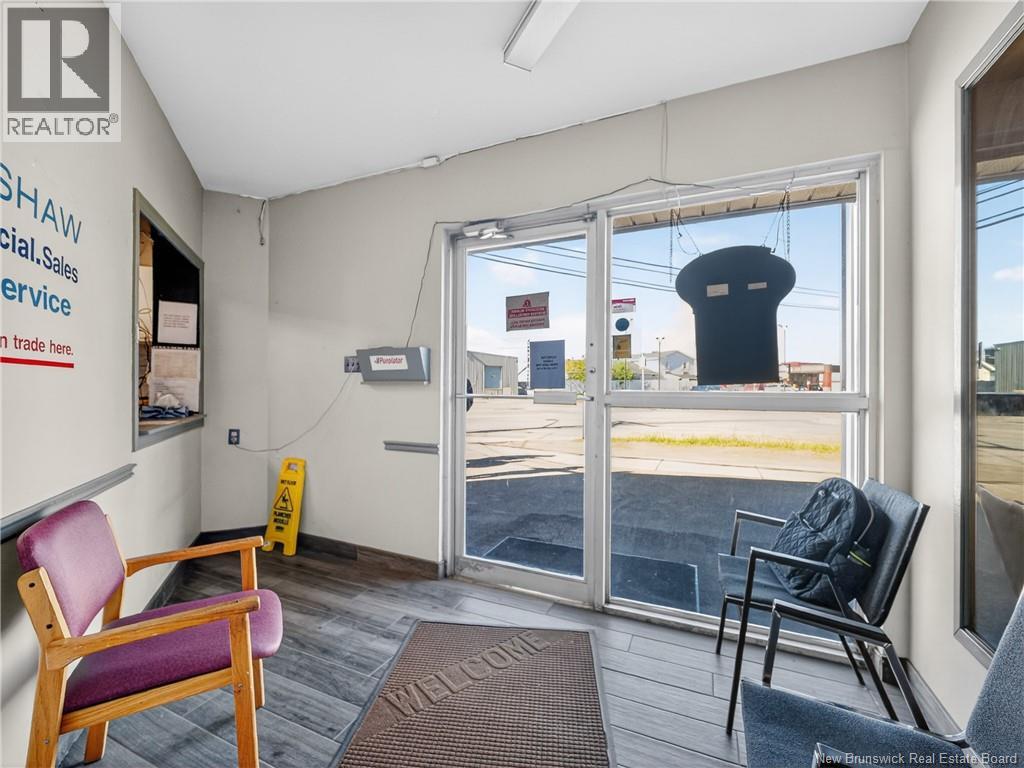 363 Collishaw Street Property Photo 17