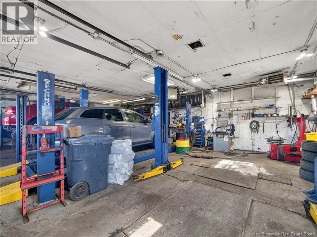 363 Collishaw Street Property Photo 25