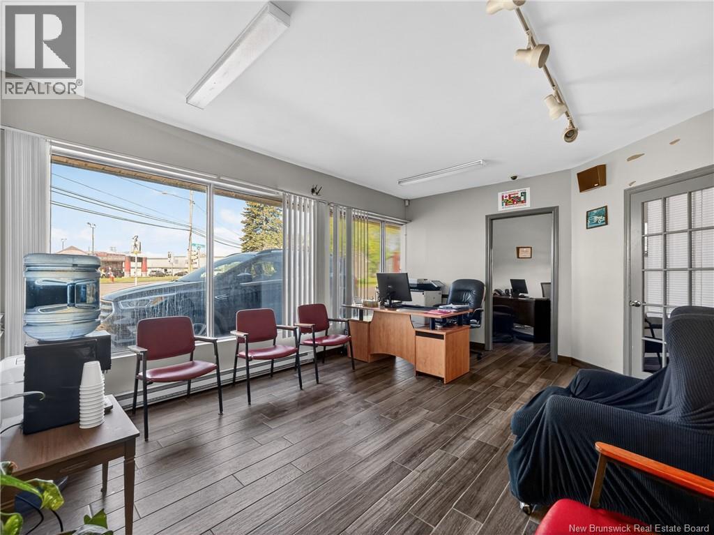 363 Collishaw Street Property Photo 33