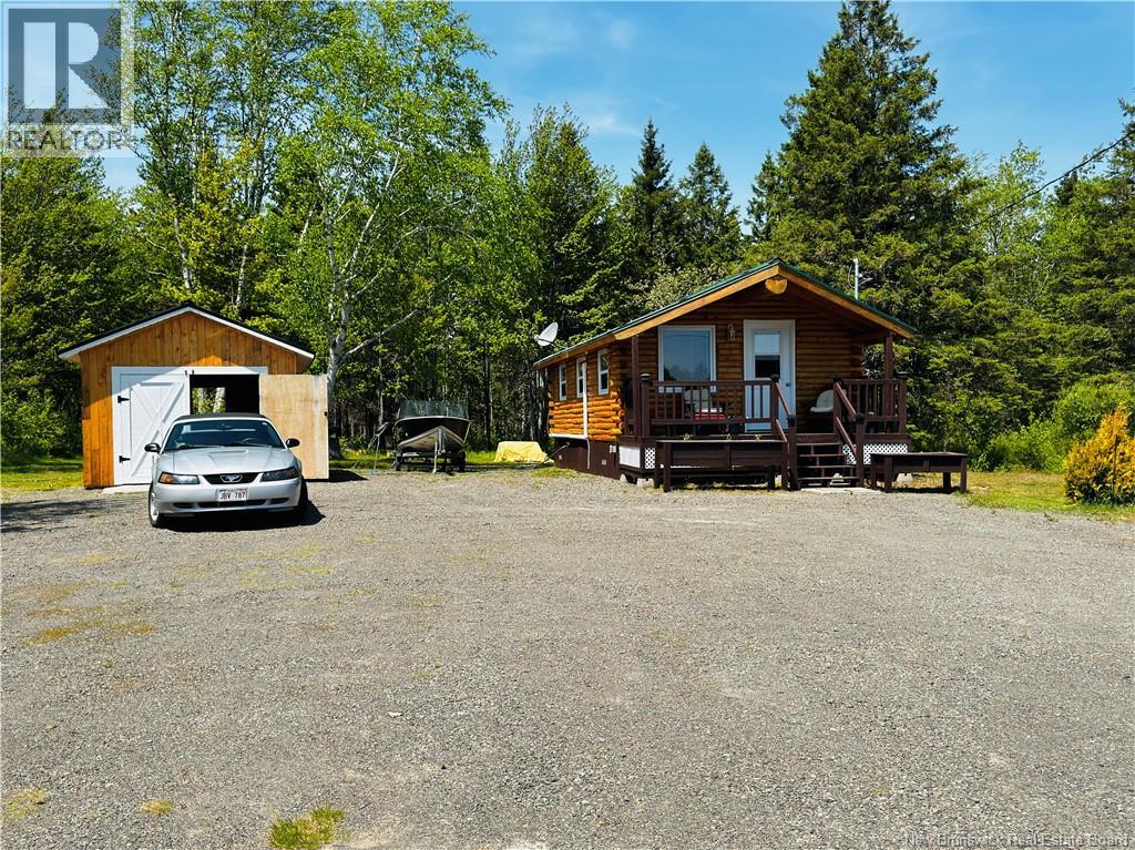 968 St. Maurice Property Photo 12