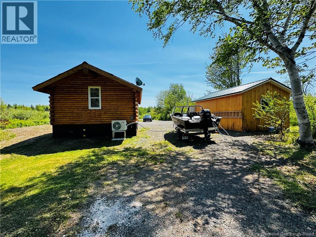 968 St. Maurice Property Photo 17
