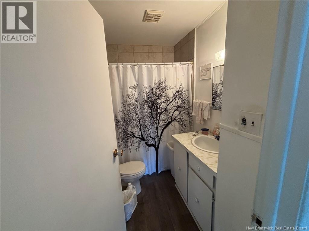 76 Notre Dame Property Photo 14