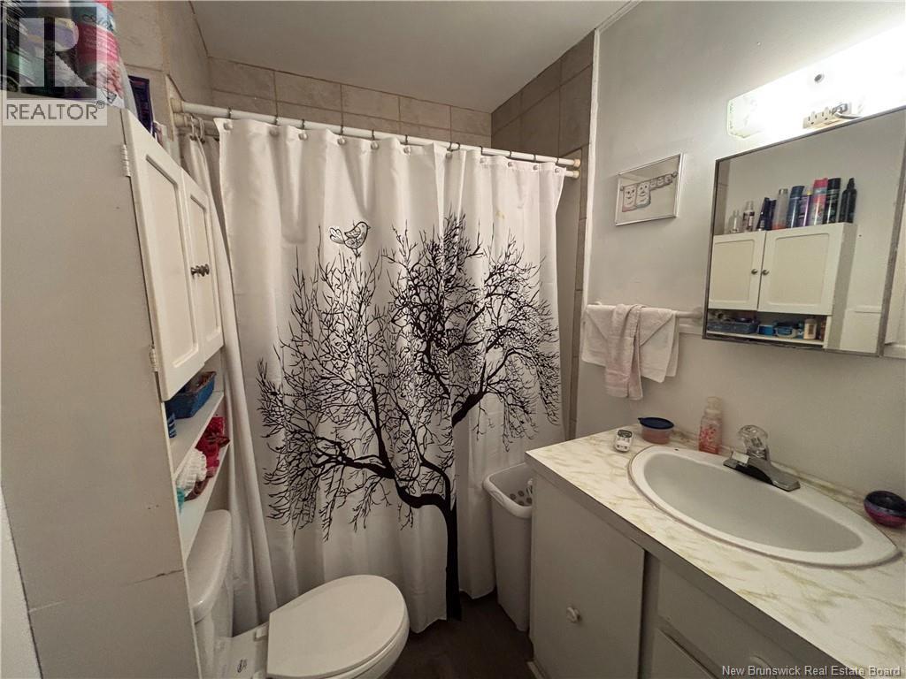 76 Notre Dame Property Photo 15