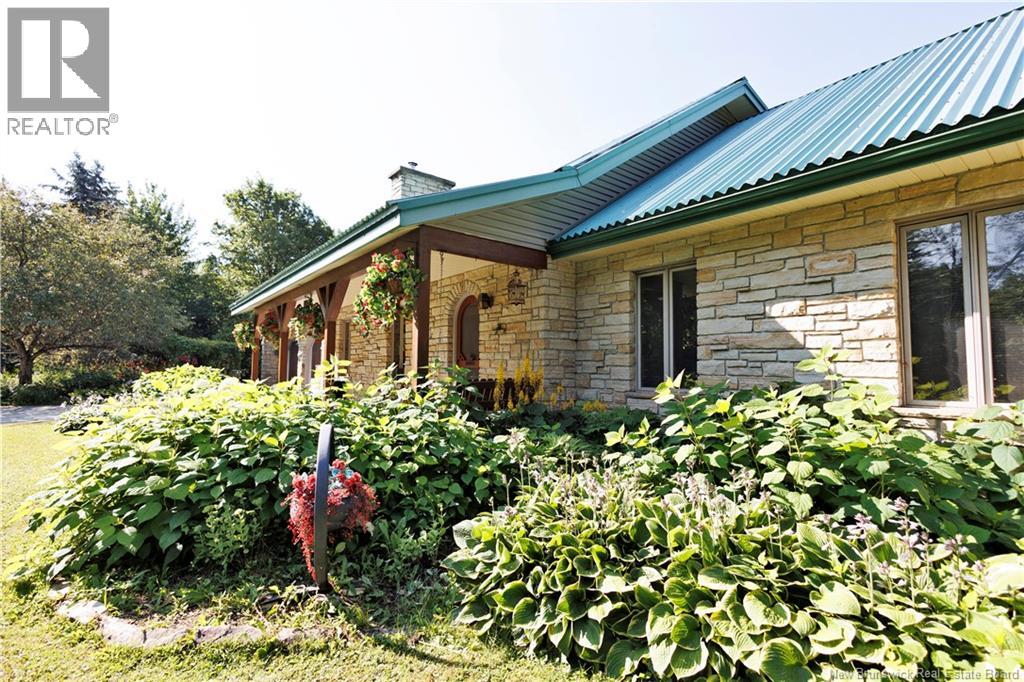 212 Saint-andre Road Property Photo 3