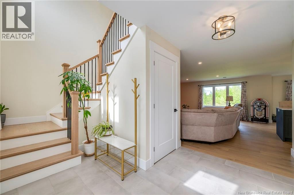 123 King's Bridge Boulevard Property Photo 3