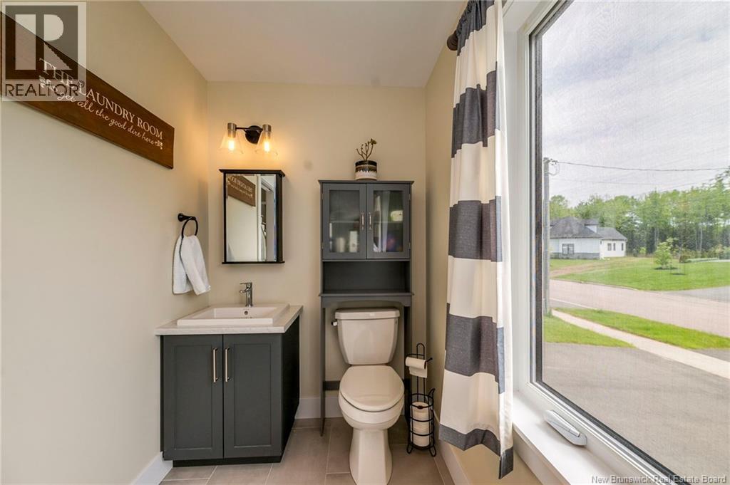 123 King's Bridge Boulevard Property Photo 7