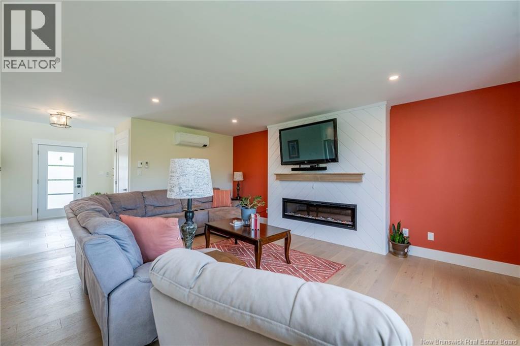 123 King's Bridge Boulevard Property Photo 18