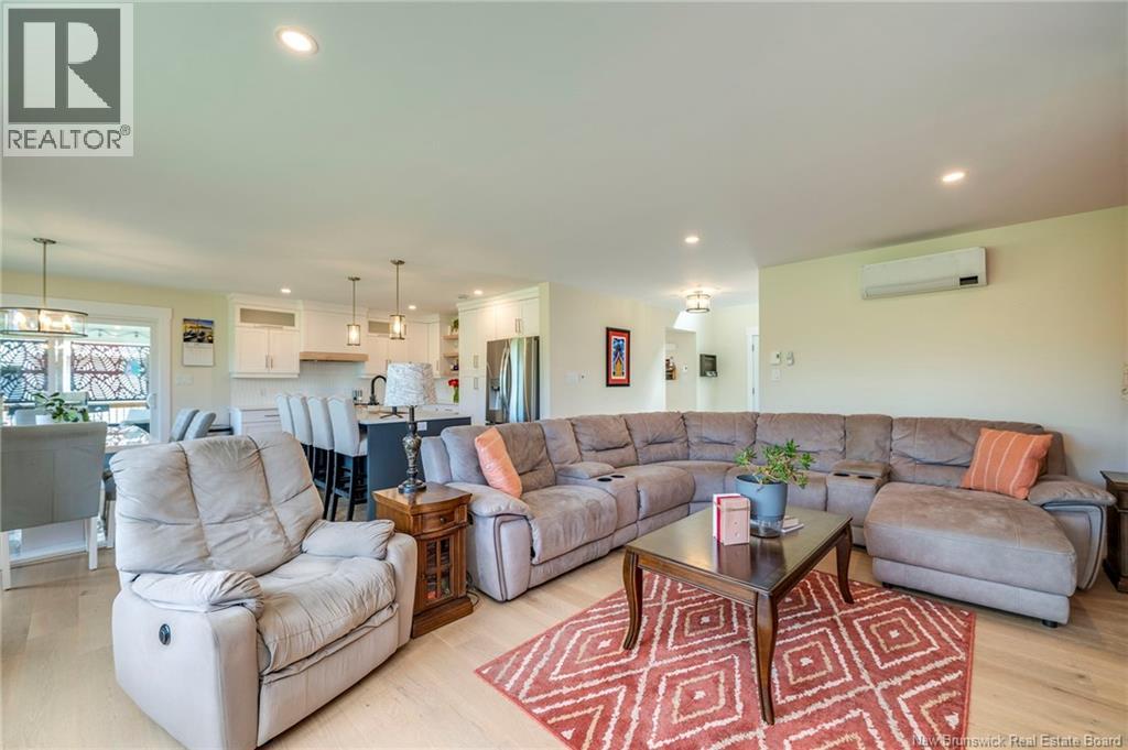 123 King's Bridge Boulevard Property Photo 24
