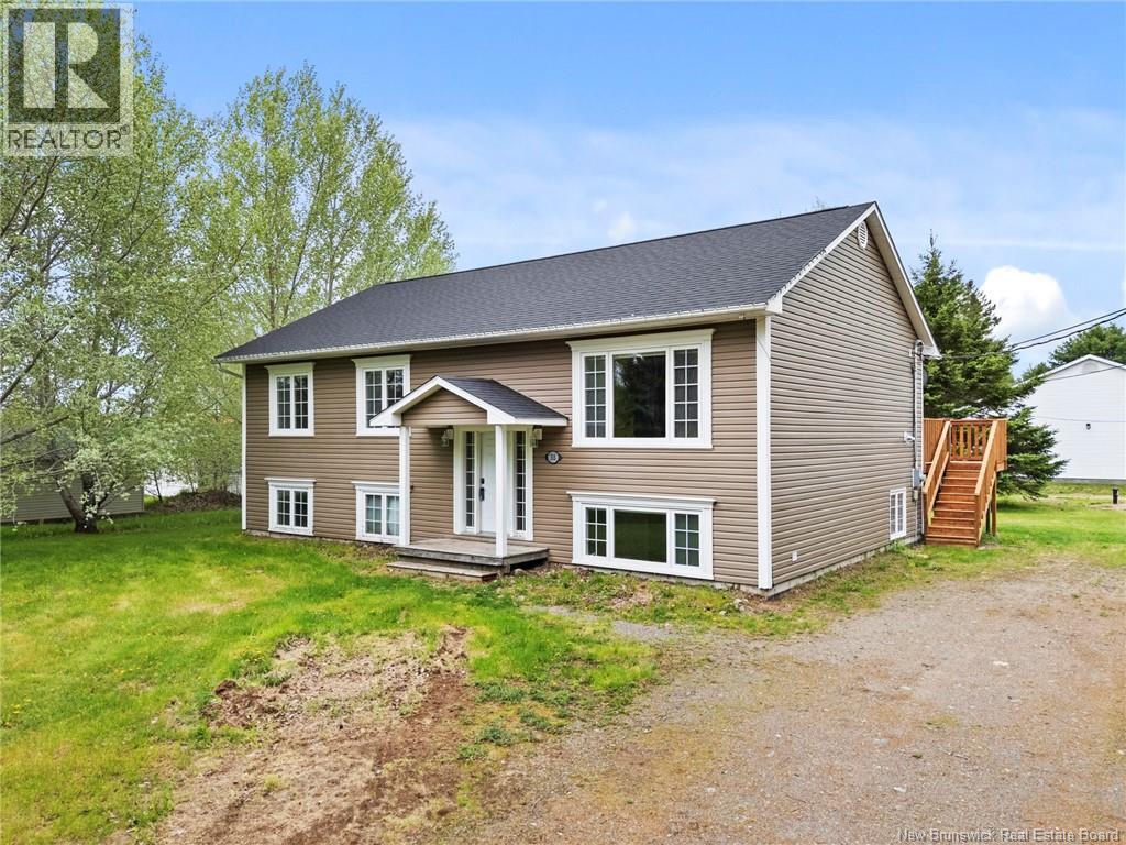 38 Foster Avenue
