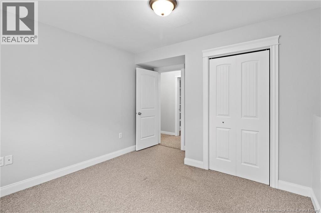 38 Foster Avenue Property Photo 40