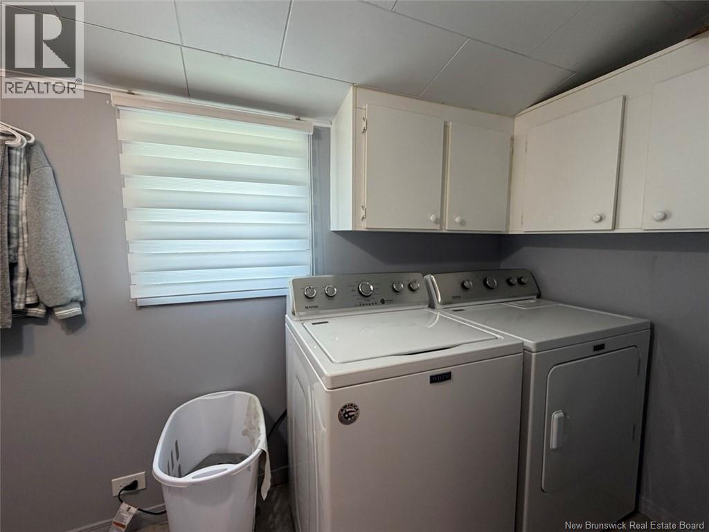 63 42e Avenue Property Photo 5