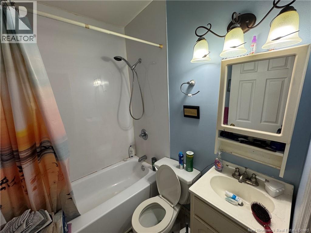 89 Adelaide Street Property Photo 4