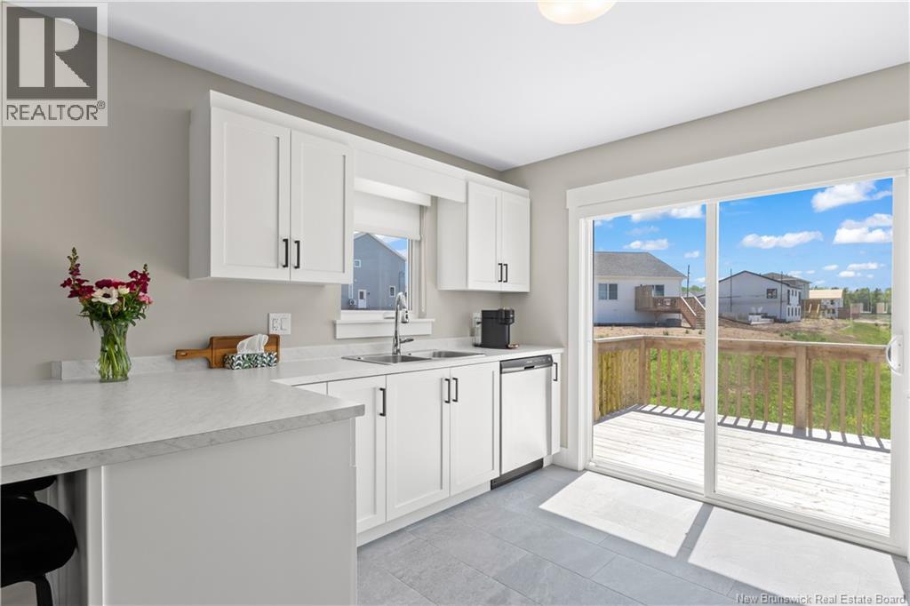 100 Macintosh Boulevard Property Photo 10