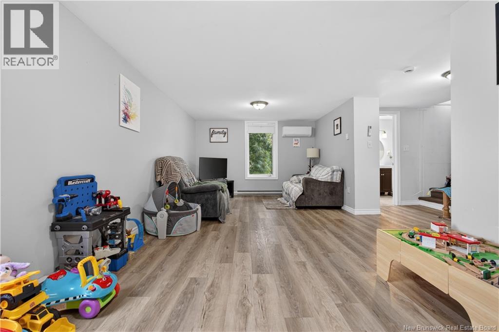 114 Pleasant Street Property Photo 12