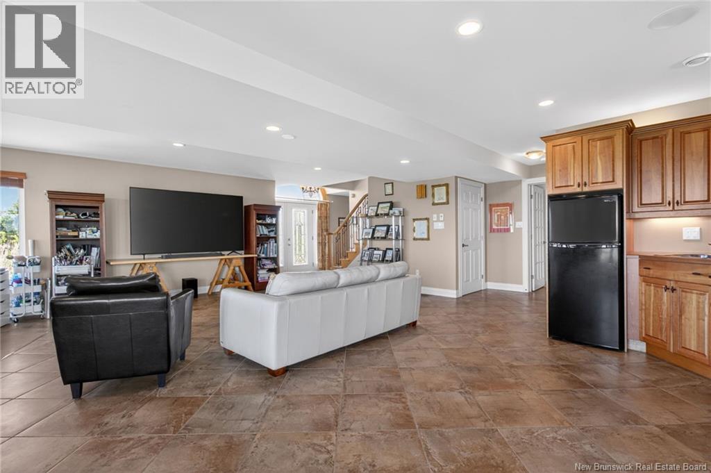 128 Beau Rivage Drive Property Photo 14