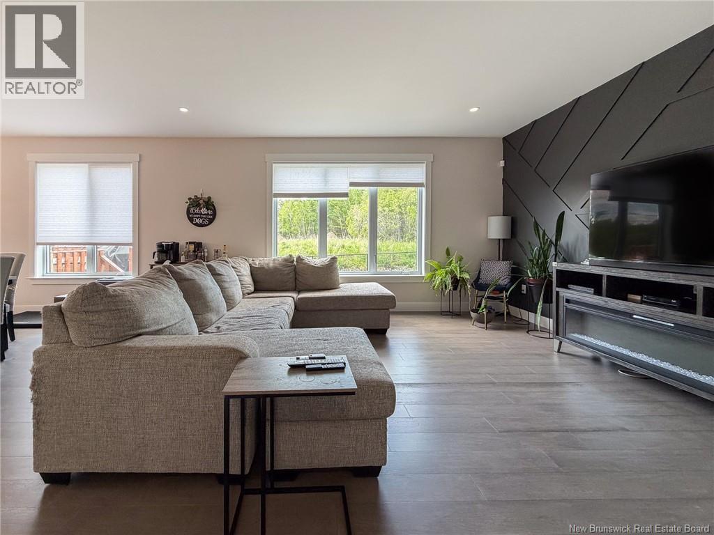 7 Aurora Street Property Photo 20
