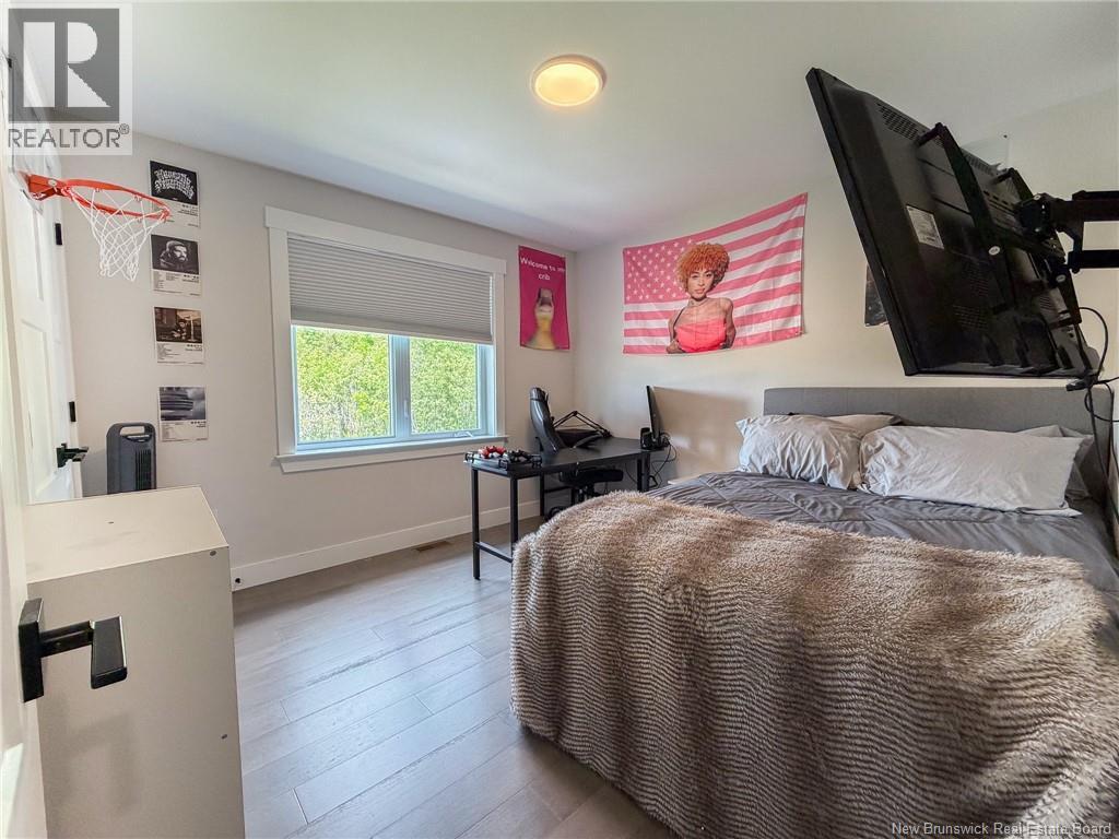 7 Aurora Street Property Photo 35
