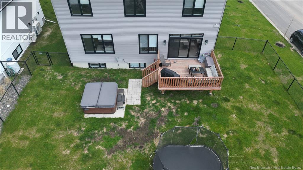 7 Aurora Street Property Photo 47