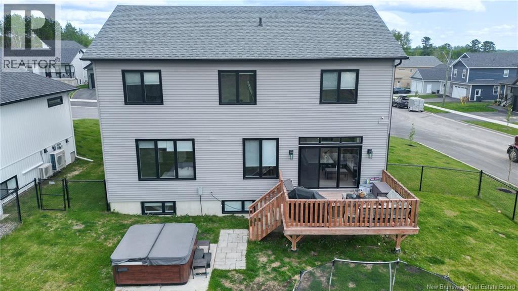 7 Aurora Street Property Photo 48
