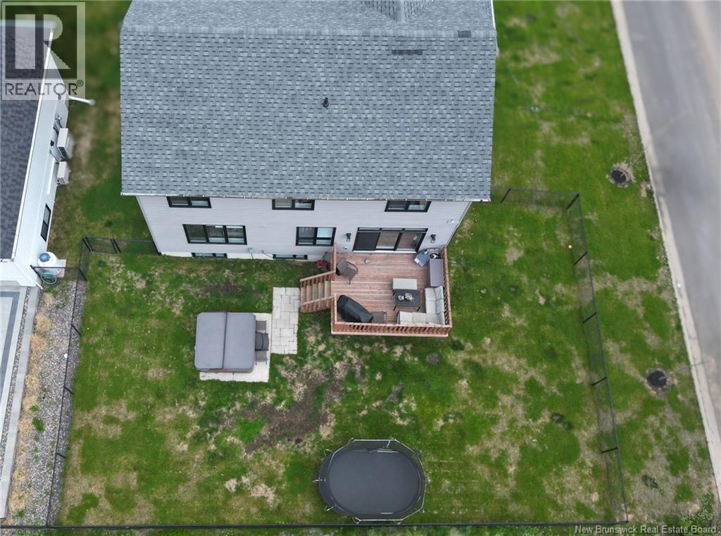 7 Aurora Street Property Photo 49