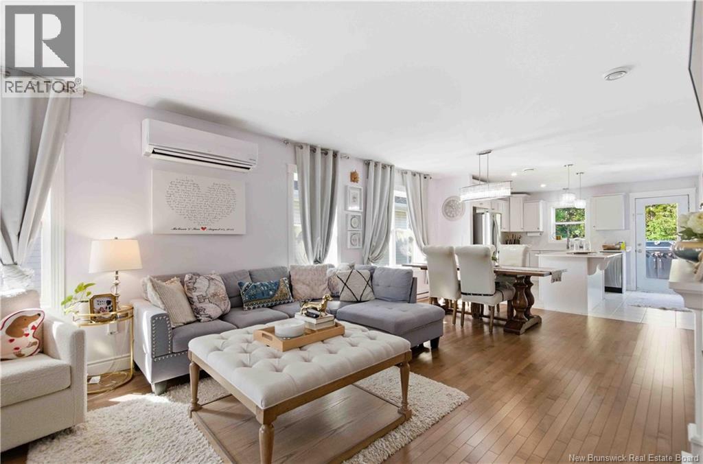 48 Weavers Way Property Photo 5