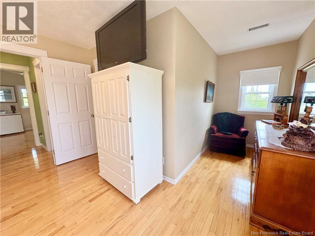 29 Fillmore Property Photo 26