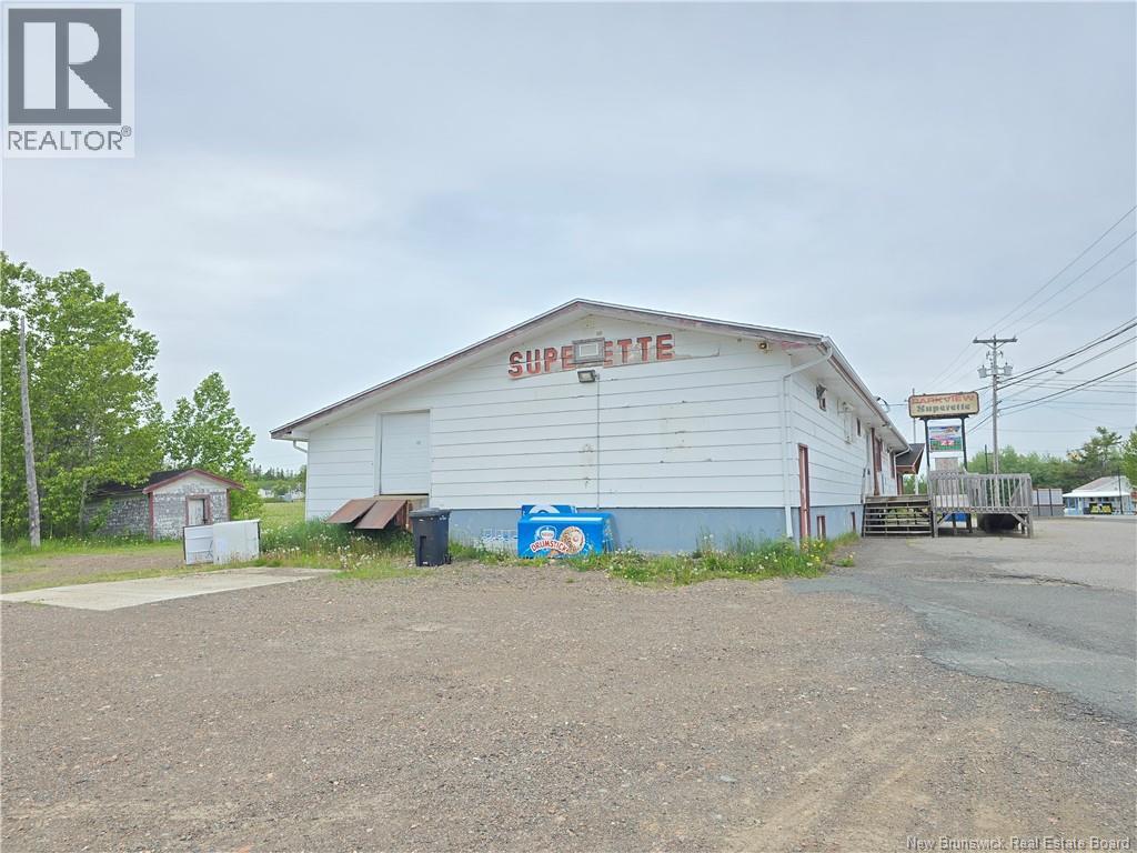 3711 Main Property Photo 4