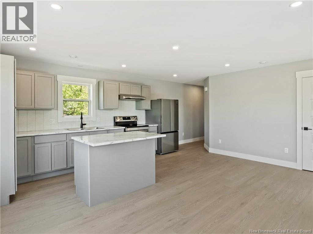 1141 Royal Property Photo 5