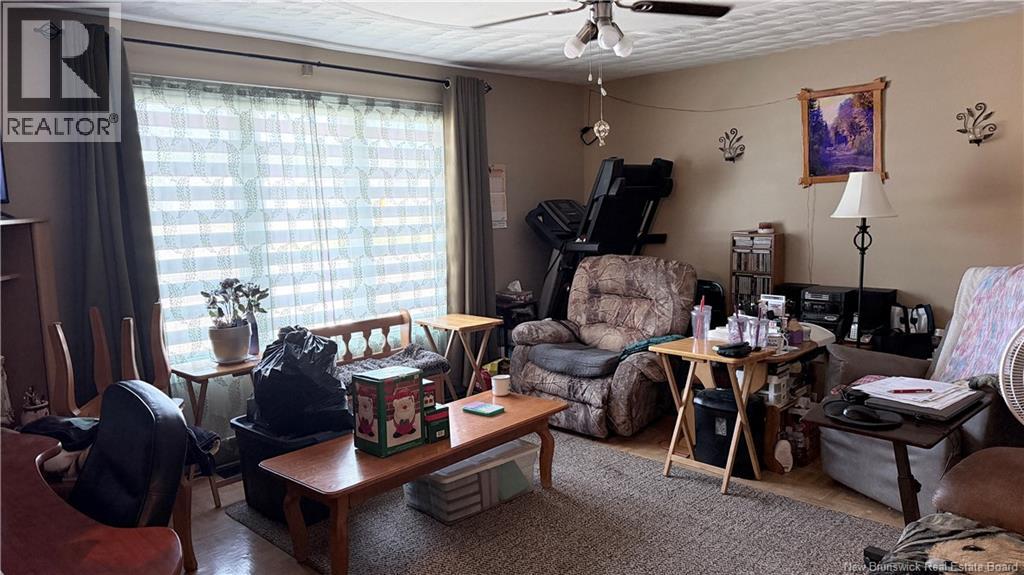 496 Principal Property Photo 8