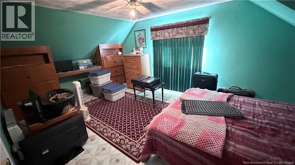496 Principal Property Photo 11