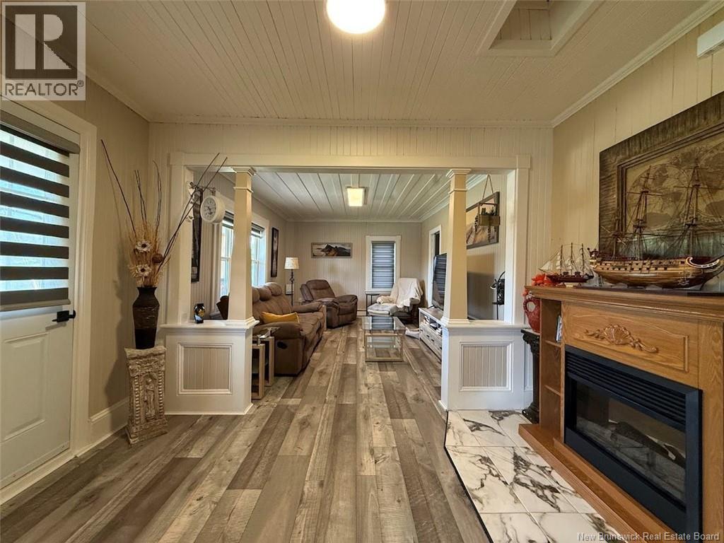 1043 Principale Street Property Photo 7
