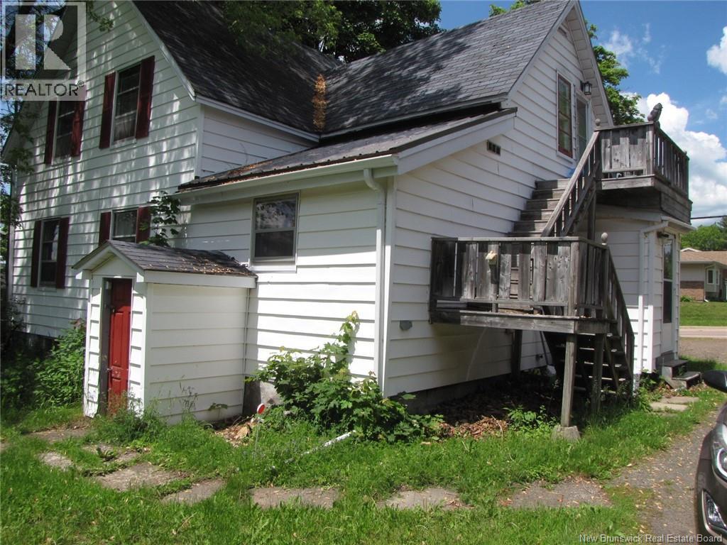 210-212 Pleasant Street Property Photo 7