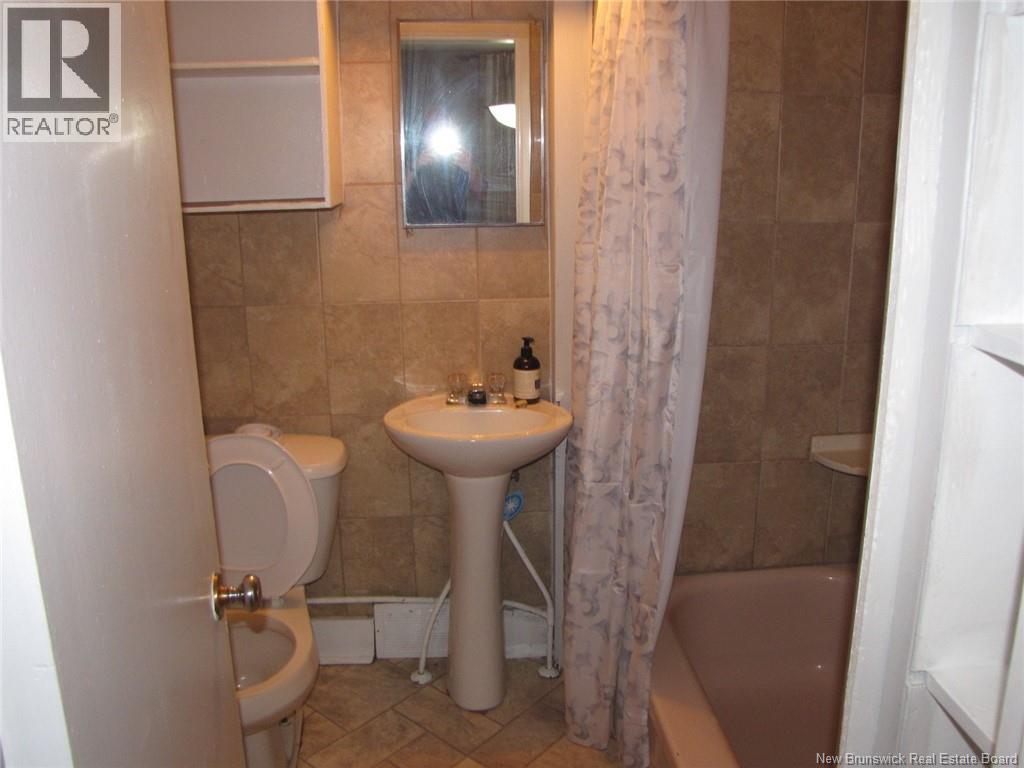 210-212 Pleasant Street Property Photo 21