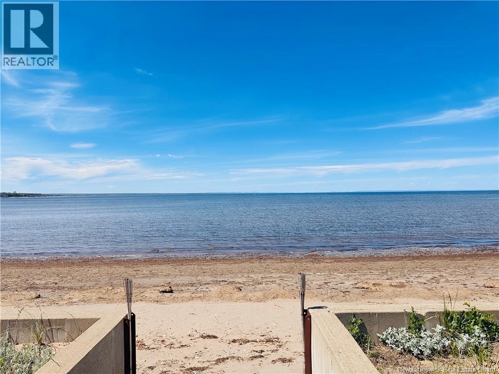 345 Bayshore Drive Property Photo 2