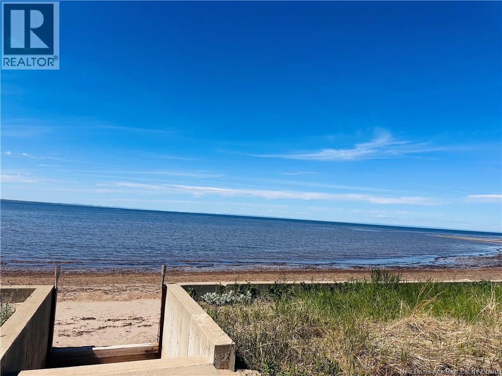 345 Bayshore Drive Property Photo 3