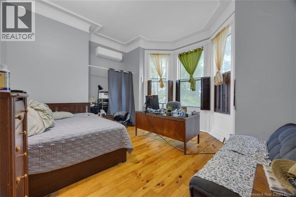 178 Queen Street Property Photo 3
