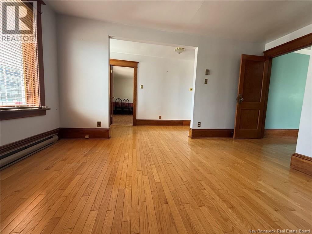 271 Douglas Avenue Property Photo 9