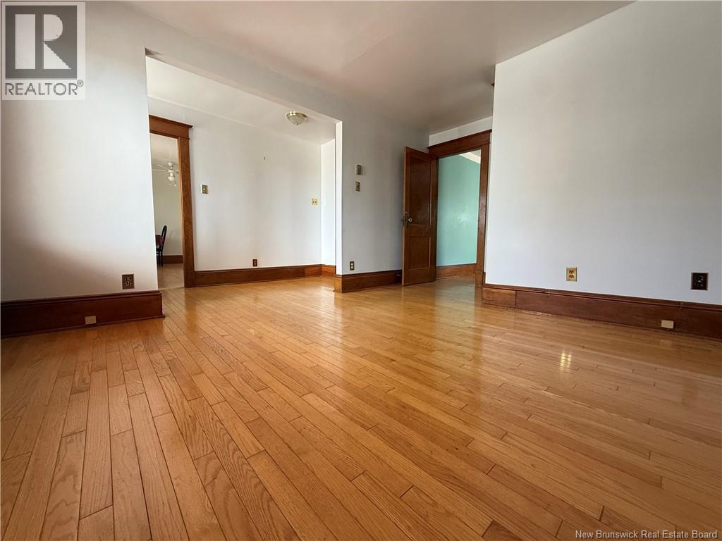 271 Douglas Avenue Property Photo 10