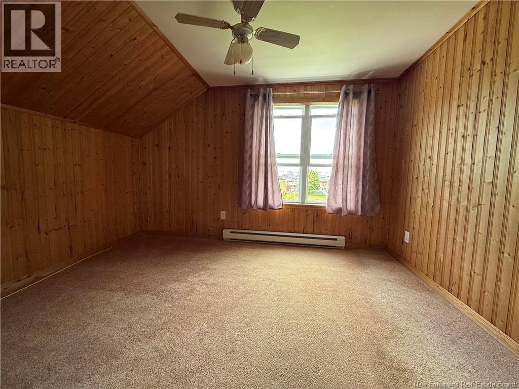 271 Douglas Avenue Property Photo 13