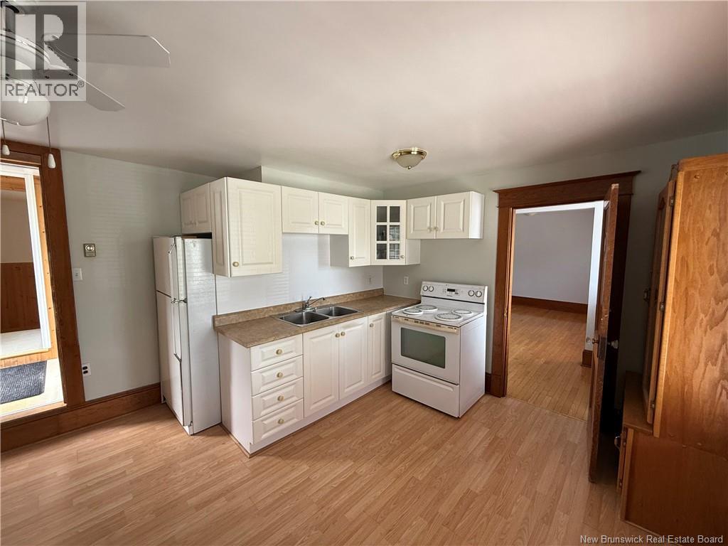 271 Douglas Avenue Property Photo 19