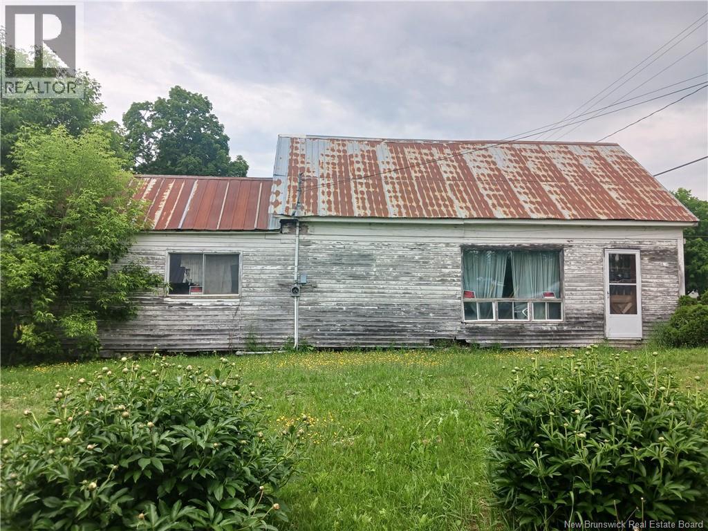827 Central St.