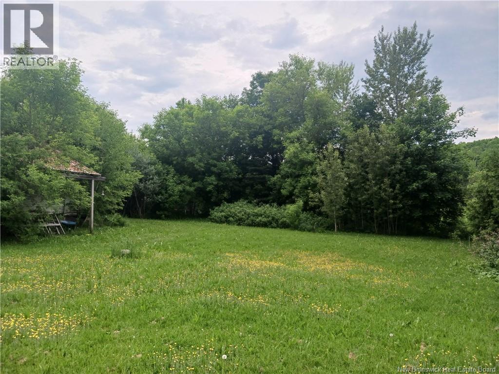 827 Central St. Property Photo 5