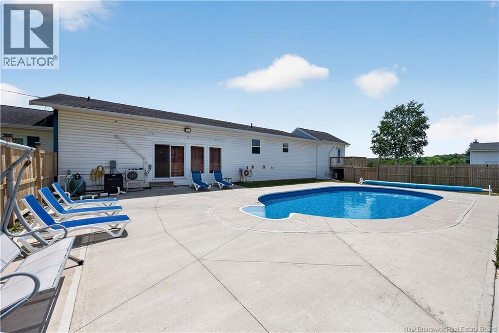 1 Golf Club Road Property Photo 4
