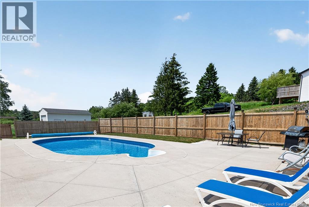 1 Golf Club Road Property Photo 11