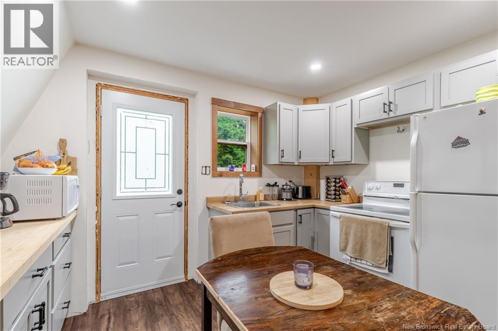 12 Shaw Street Property Photo 35