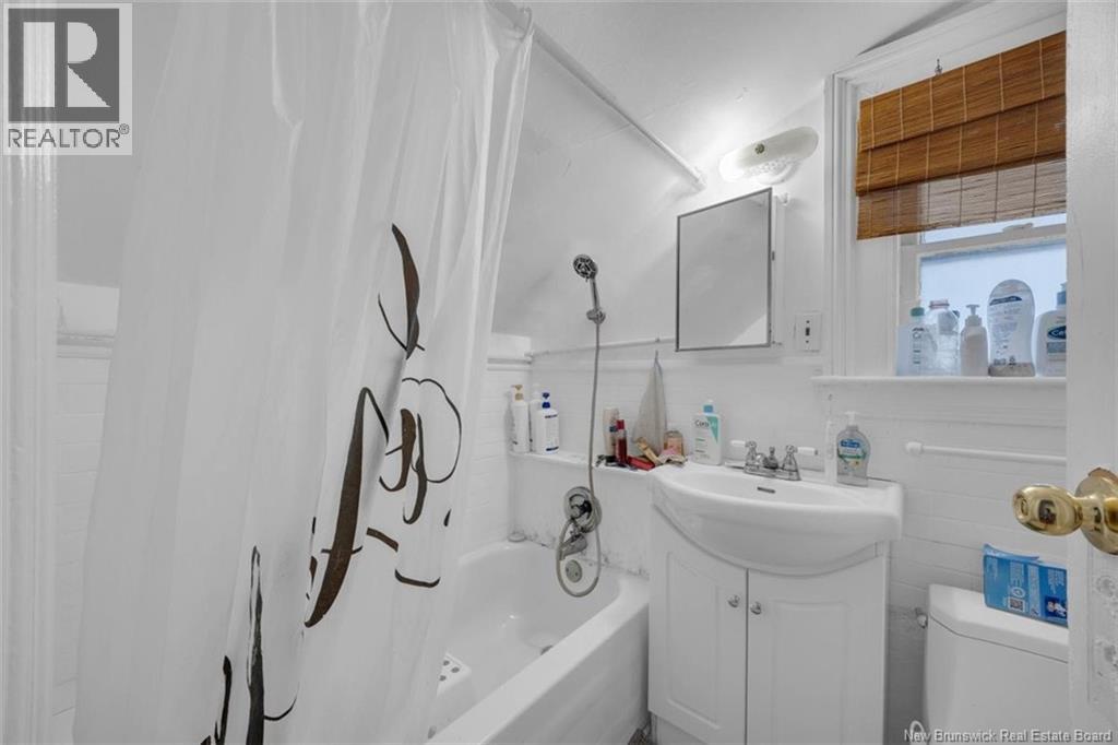 178 Queen Street Property Photo 5