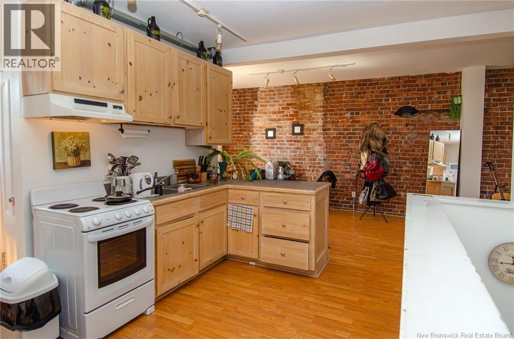 187 Germain Street Property Photo 8