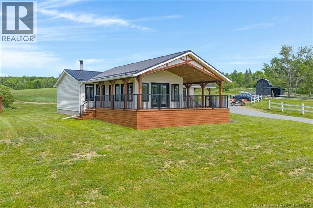 829 Wickham Bald Hill Road Property Photo 4