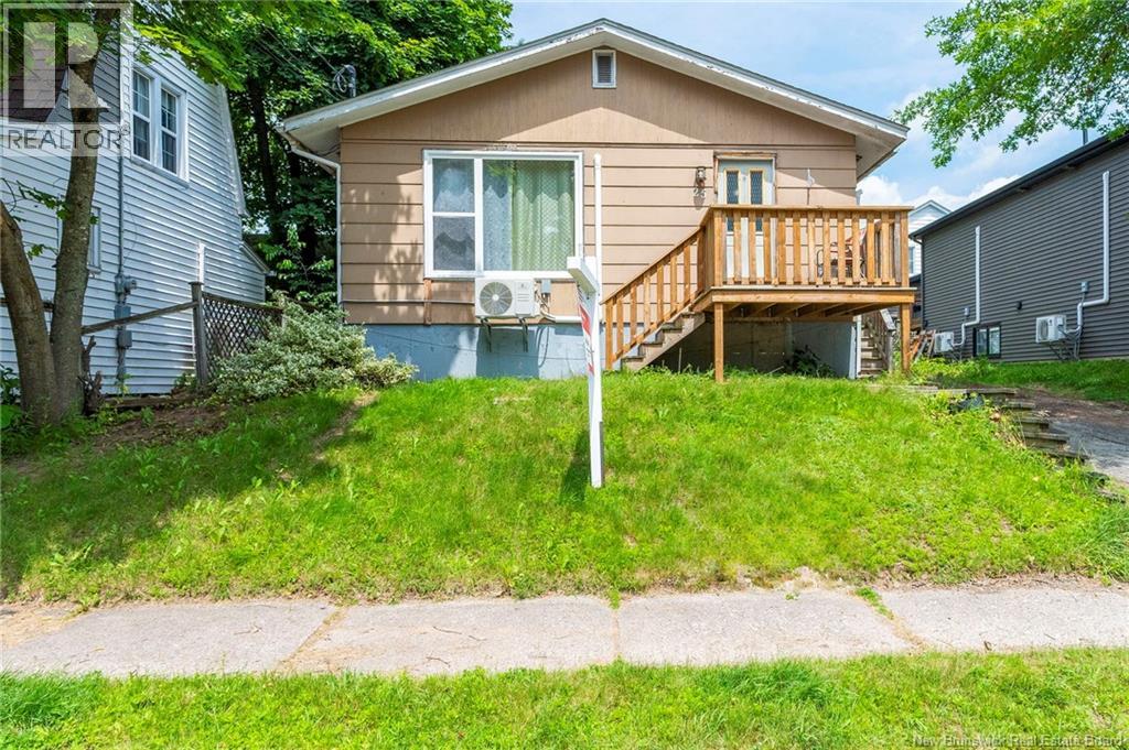 25 Centre Street Property Photo 2
