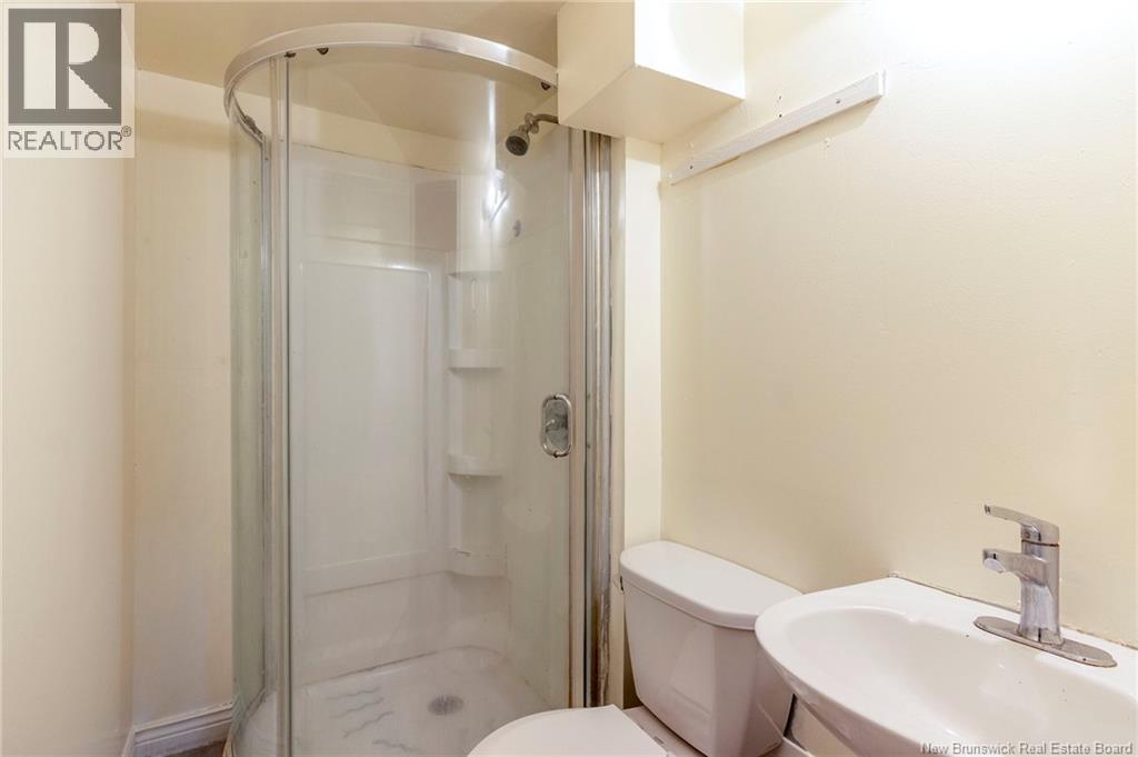 25 Centre Street Property Photo 10